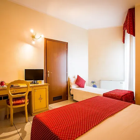 Piccolo Отель 4*