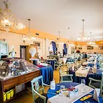 皮克罗诺加拉酒店 4*