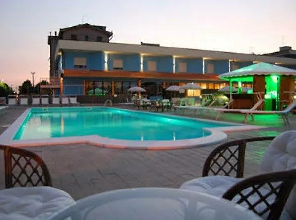 皮克罗诺加拉酒店 诺加拉